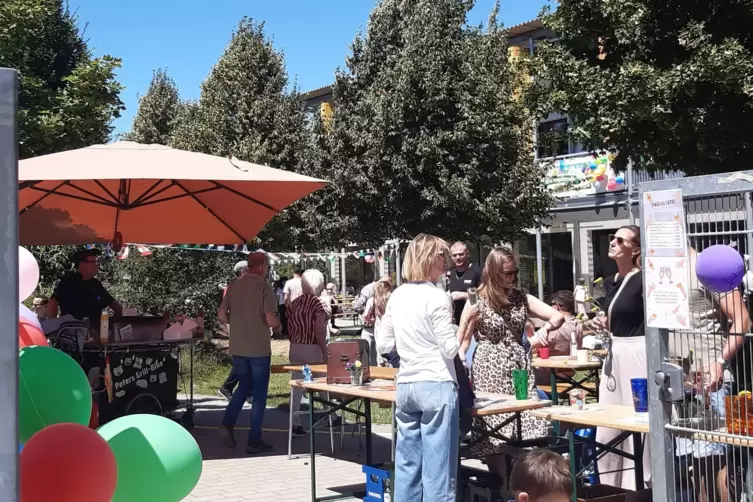 350 Besucher kamen zum Sommerfest der Kita Haydnstra&szlig;e. 