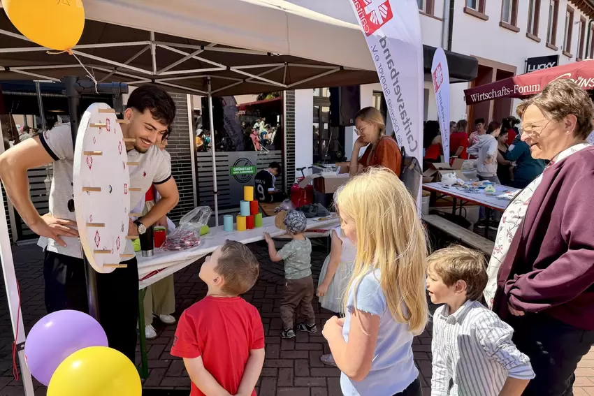 Auch am Glücksrad konnten die Besucher drehen.