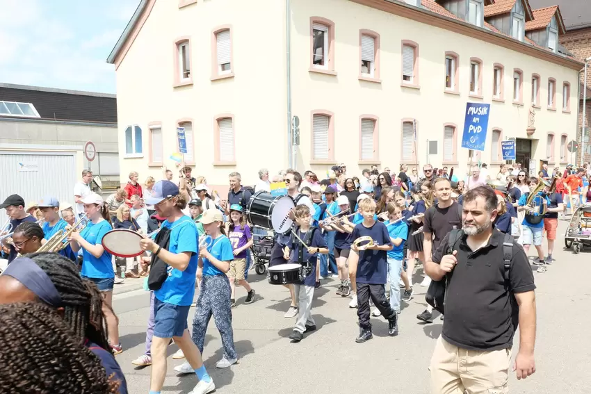 Schüler des Paul-von-Denis-Gymnasiums (PVD) Schifferstadt haben einen der beim Publikum besonders gefeierten musikalischen Beitr