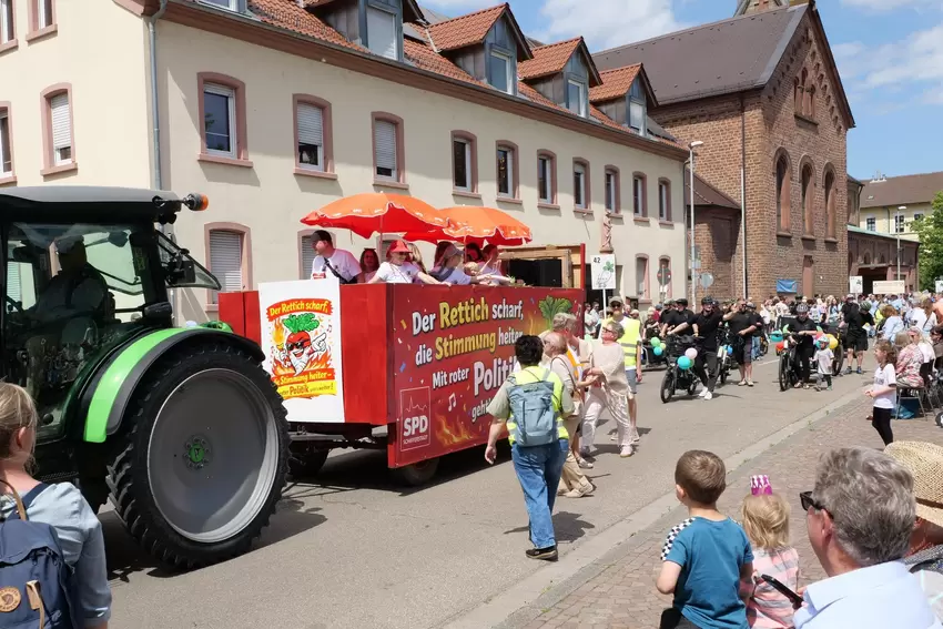 Auch politische Parteien waren dabei, hier der SPD-Ortsverein Schifferstadt.