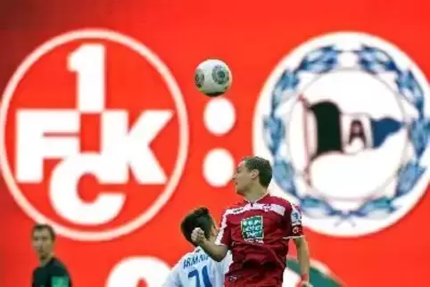 Drei Punkte gab’s, inklusive des Kopfball-Balles von Chris Löwe, nur auf der Anzeigetafel. Das Remis gegen Bielefeld ist nur ein