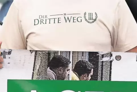 91-70278971.jpg