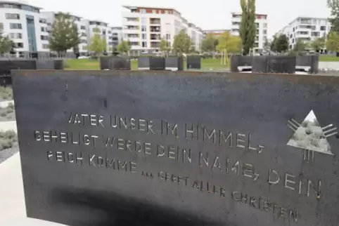91-73357039.jpg