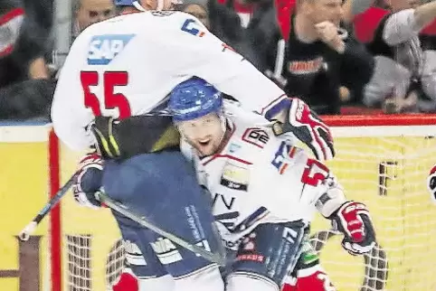 91-77338876.jpg
