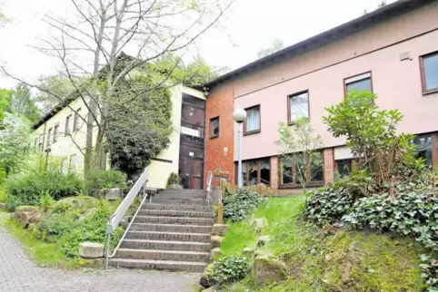 91-79477870.jpg