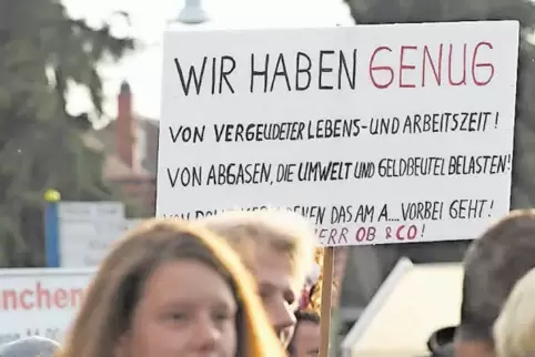 91-81193666.jpg