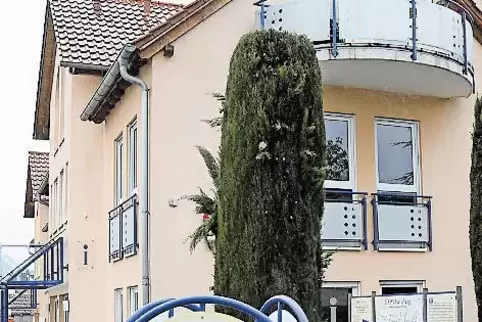 91-82479526.jpg