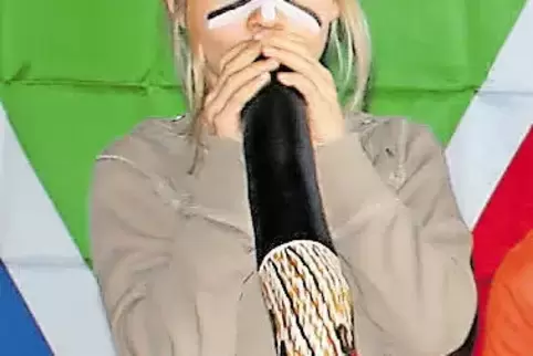 91-82788106.jpg
