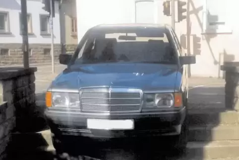 91-86467959.jpg
