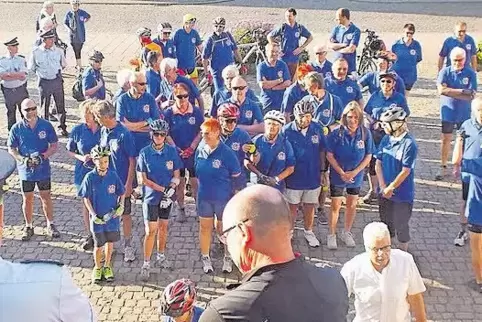 91-87691213.jpg