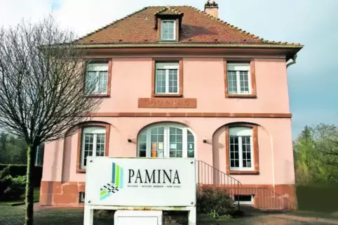 91-89575330.jpg