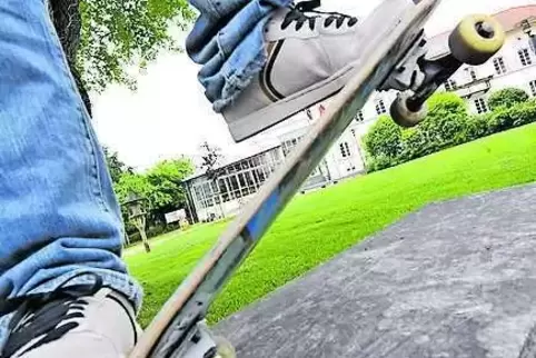 91-90190885.jpg