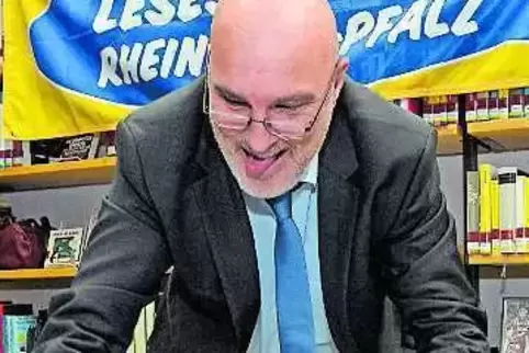 91-90387324.jpg