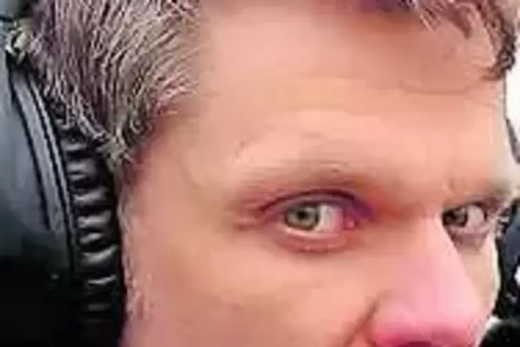 91-90446790.jpg