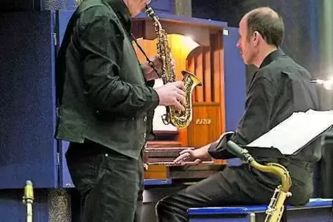 91-90790592.jpg