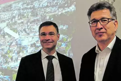 Chefärzte  Peter Schiedermaier (links) und Horst Winter.