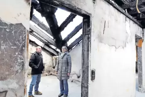 Acht Monate nach dem Brand geht es an den Wiederaufbau des Hauses in Wachenheim. 