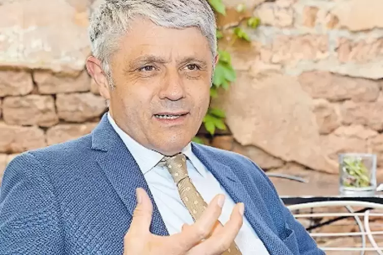 91-93130506.jpg