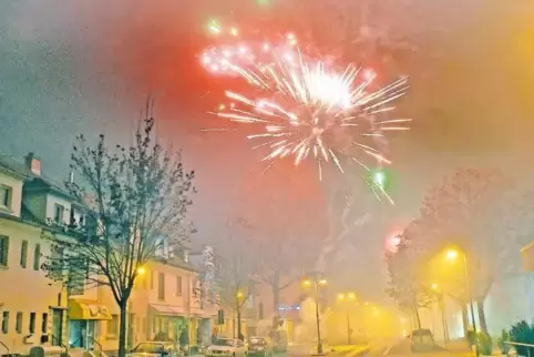 Feuerwerk im Nebel. 