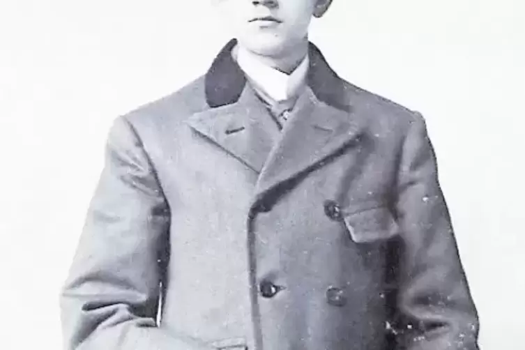 91-93030921.jpg