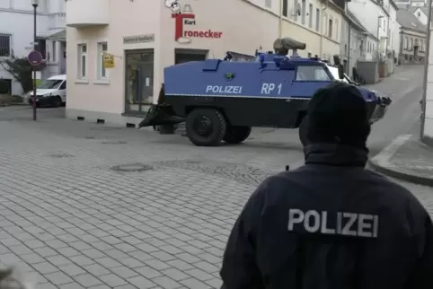 91-93411381_lauter.jpg