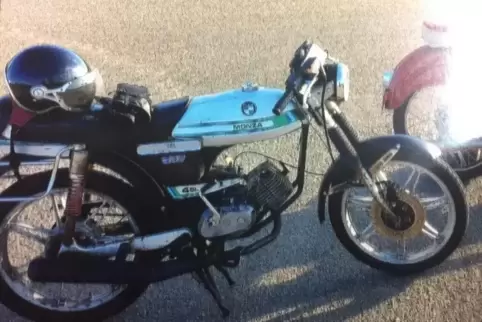 91-94128142_puch.jpg