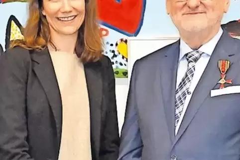 91-94311347.jpg