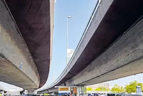 91-94528692.jpg