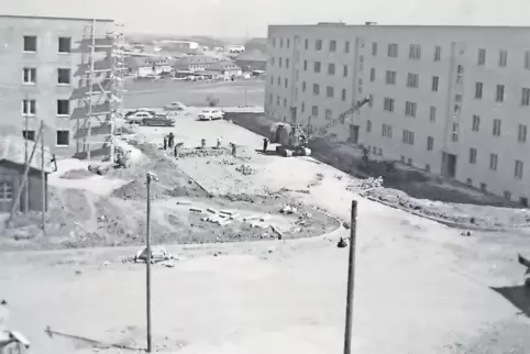 91-94457166.jpg