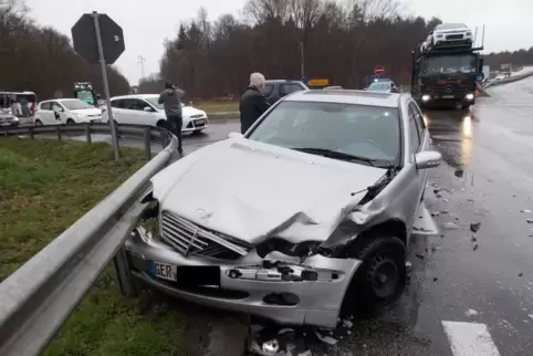 91-95866712_unfall.jpg
