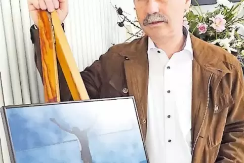 91-96510278.jpg