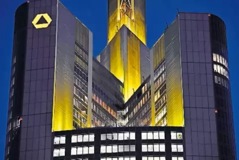 Die Commerzbank, hier die Zentrale in Frankfurt, hat seit Jahresanfang 150.000 Privatkunden hinzugewonnen.