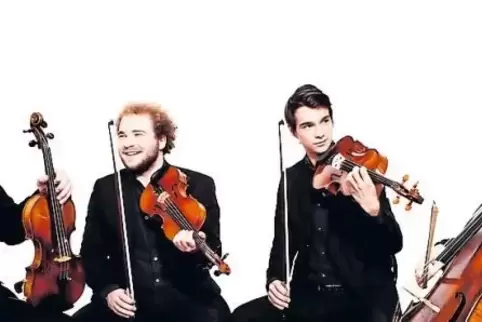 Junge Klassiker (von links): Florian Schötz, Pinchas Adt (beide Violine), Christoph Vandory (Viola) und Raphael Paratore (Cello)