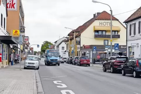Die Umgestaltung der Maxdorfer Hauptstraße soll rund eine Million Euro kosten. Weitere Bauprojekte sind die Sanierung des Albert