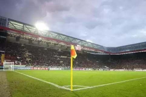 Stünde als EM-Austragungsort bereit: das Fritz-Walter-Stadion.  Foto: KUNZ 