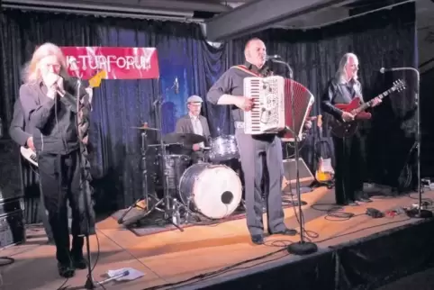 Trägt die Polka hinaus in die Welt: die Gruppe Hiss.