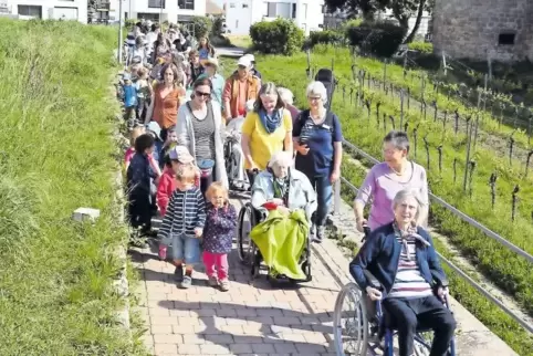 Die Ausflügler freuten sich über strahlendes Sommerwetter.