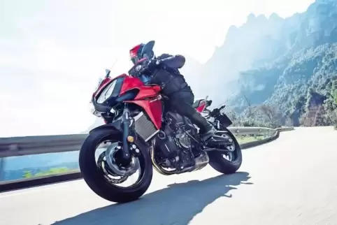 Yamaha Tracer 700.
