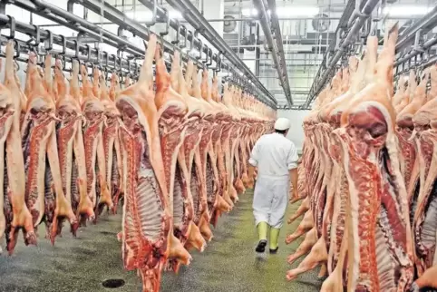 Die Anzahl der im Fleischversorgungszentrum geschlachteten Tiere ist von 450.000 auf 150.000 gesunken.