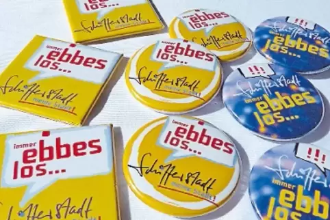 Ebbes zum Anstecken: die neuen Schifferstadter Magnetpins.