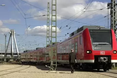 Die S-Bahn soll ab Ende 2018 im Stundentakt zwischen BASF und Ludwigshafener Hauptbahnhof fahren. Archivfoto: KUNZ