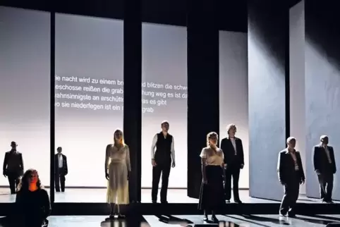 Szene aus dem Musiktheater „Infinite Now“, das in Gent uraufgeführt worden ist.