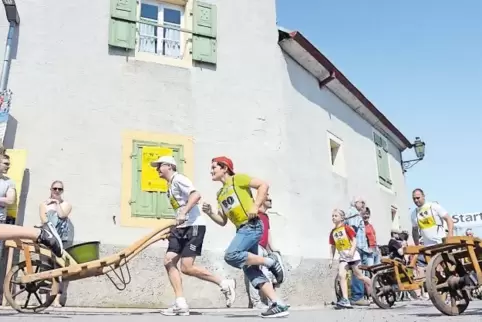 In der ersten engen Kurve reduzierte sich der Wasserstand bereits nicht selten.