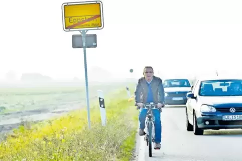 Heinz Zimmermann setzt sich seit Jahren für einen Radweg am Ortsausgang von Eppstein ein. Er plant jetzt einen Fahrradcorso über