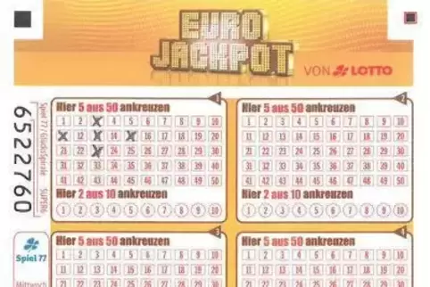 Wenn man die angekreuzten Gewinnzahlen auf dem Tippschein betrachtet, ähnelt es optisch einem Kreuz.  Foto: Lotto / Frei 