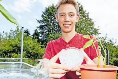 Mit Polymeren gegen Dürre: Finn Lauppert von Peharnik.