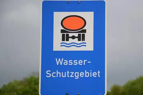 Im Neustadter Trinkwassernetz sind Keime festgestellt worden. Die Ursache ist noch unbekannt. Foto: Linzmeier-Mehn