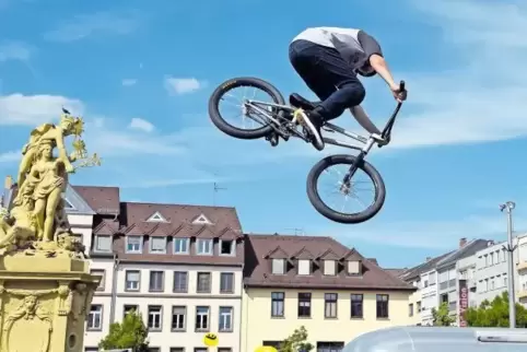 Freiheit des Einzelnen: Mannheim hat das Radjubiläum am Wochenende schon vorgefeiert, mit BMX-Künsten bei „Monnem Bike“.