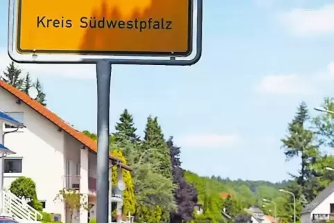 Die eigentliche Frage, ob Anwohner der Ortsdurchfahrt wegen des Verkehrs weniger Ausbaubeiträge zahlen müssen, hat das Gericht n
