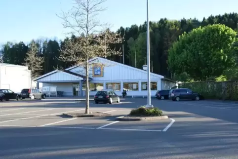  1214 statt 748 Quadratmeter: Aldi will sich in Dahn-Reichenbach vergrößern, das Bauamt sagt aber nein.  ARCHIVFoto: P. WÜRTH